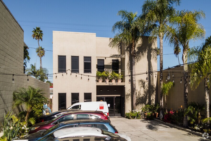 13441 Beach Ave, Marina del Rey, CA à louer - Photo de l’immeuble – Image 3 sur 6