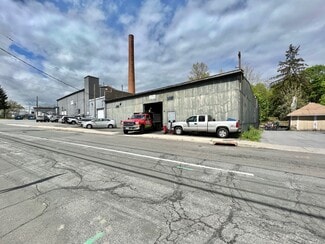 Plus de détails pour 216 Dupont Ave, Newburgh, NY - Local d’activités à vendre
