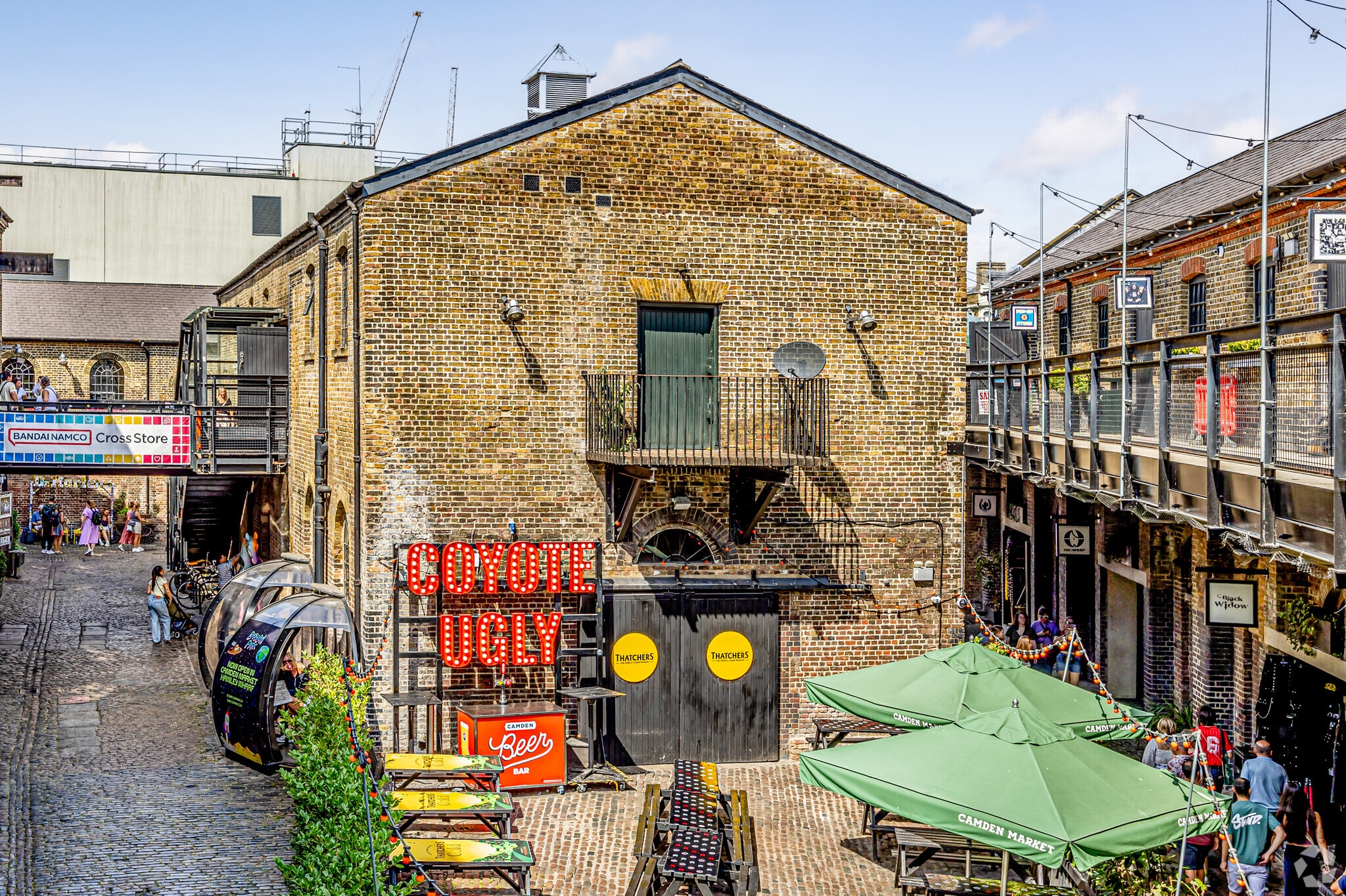Chalk Farm Rd, Londres à louer Photo principale– Image 1 sur 4