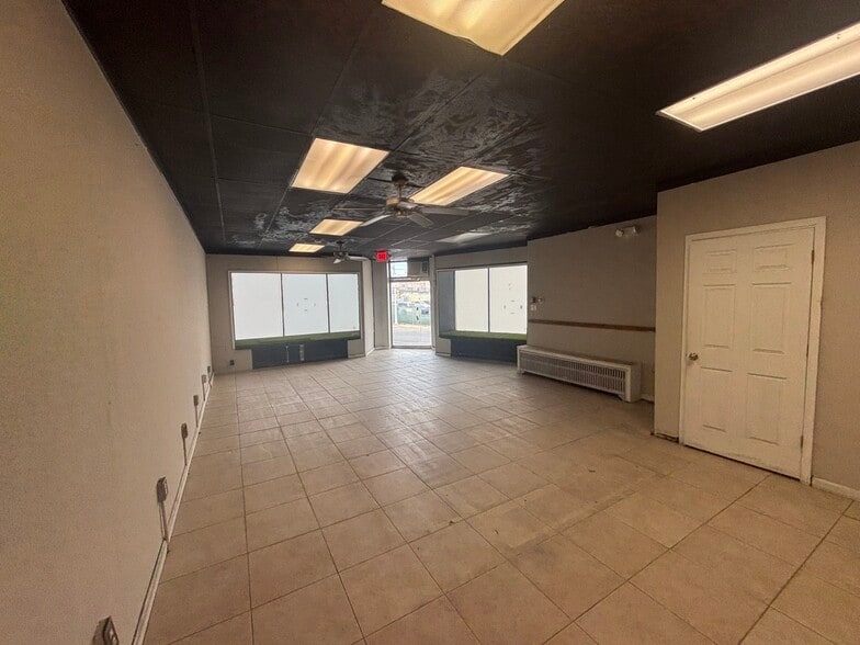 400 N Springfield Rd, Clifton Heights, PA à louer - Photo de l’immeuble – Image 3 sur 8