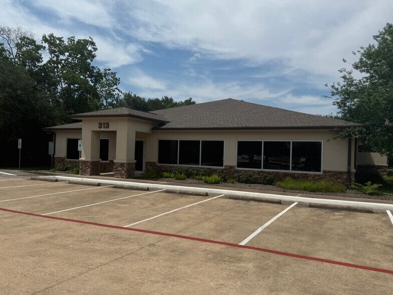 313 Fm-517 Rd W, Dickinson, TX à louer - Photo de l’immeuble – Image 2 sur 10
