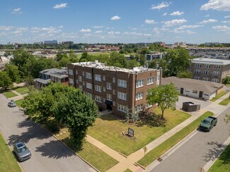 Plus de détails pour 130 NW 17th St, Oklahoma City, OK - Logement à vendre