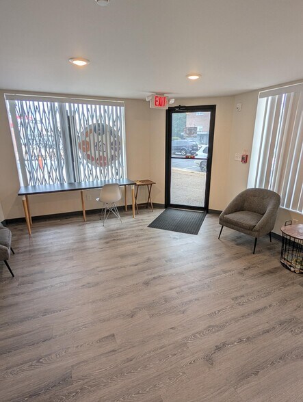 7402 Drexel Rd, Philadelphia, PA à louer - Photo de l’immeuble – Image 3 sur 19