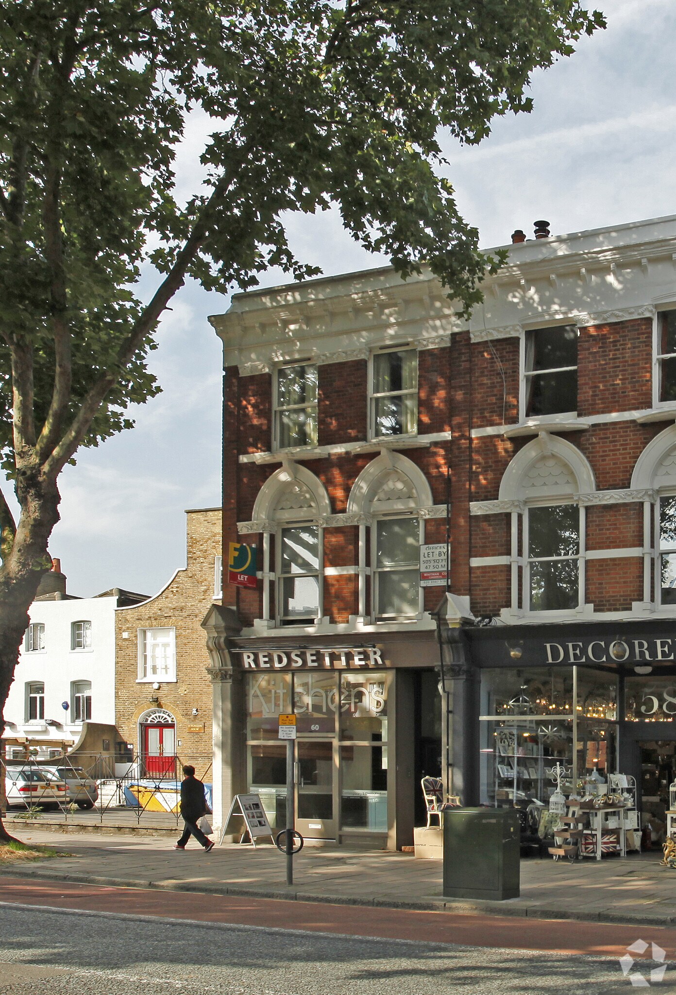 60 Chiswick High Rd, Londres à louer Photo principale– Image 1 sur 5