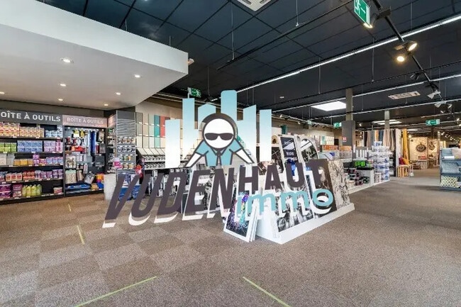 Plus de détails pour Local commercial à louer