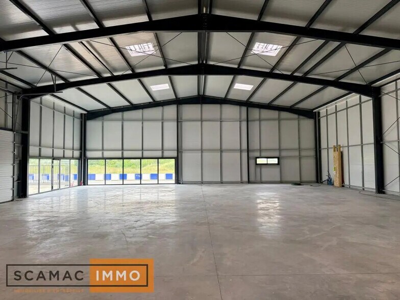 Industriel/Logistique dans Arpajon à louer - Photo de l’immeuble – Image 1 sur 10