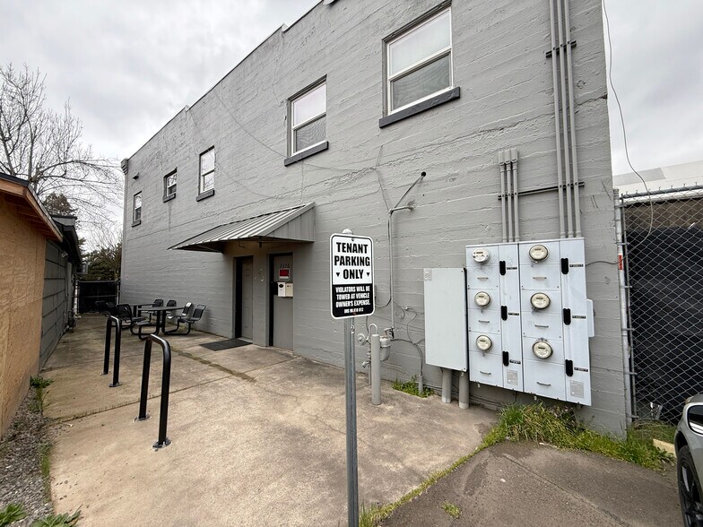 2380 Fairgrounds Rd NE, Salem, OR à vendre - Photo de l’immeuble – Image 3 sur 8