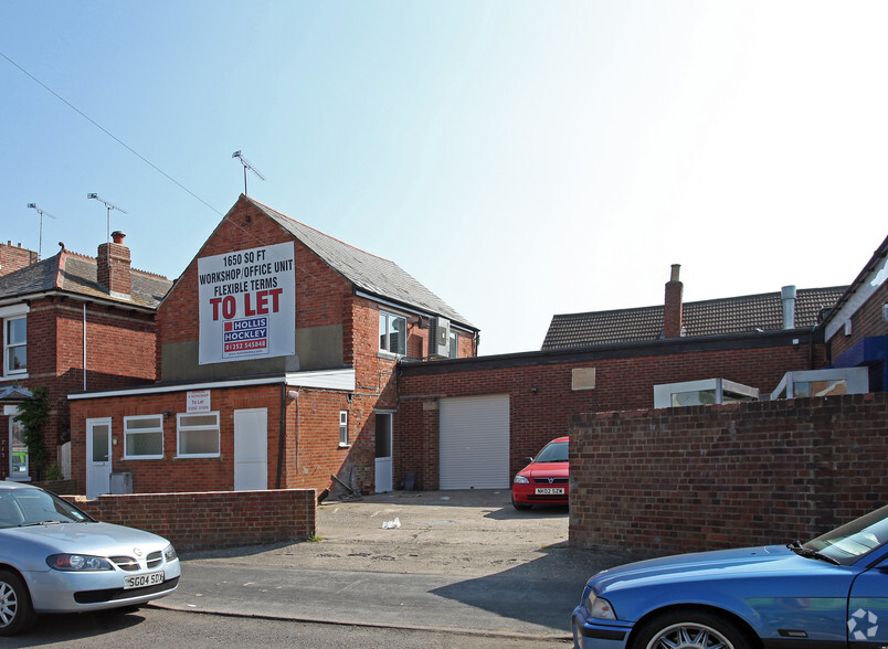 84A Queens Rd, Farnborough à louer - Photo principale – Image 1 sur 6