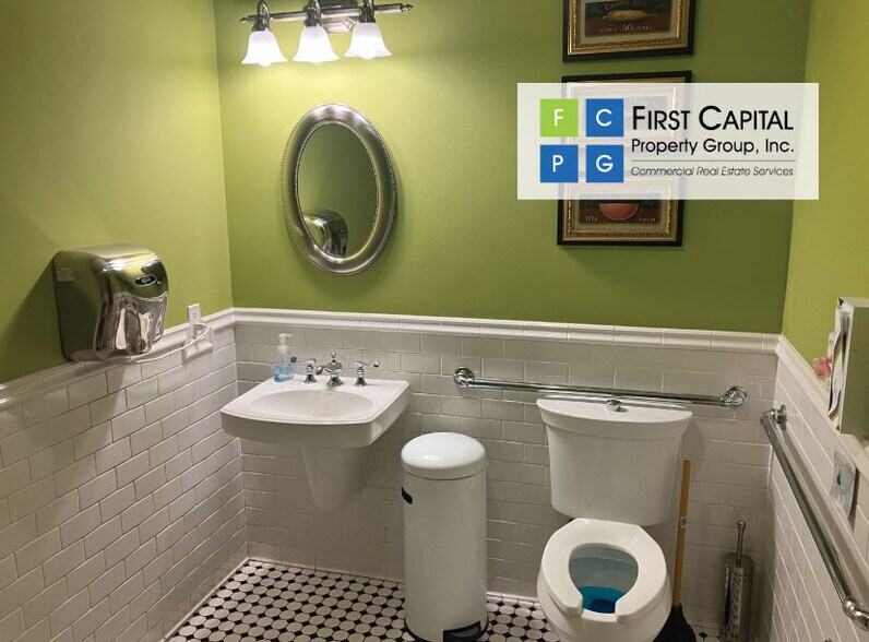 110 W Indiana Ave, Deland, FL à louer - Photo intérieure – Image 3 sur 33