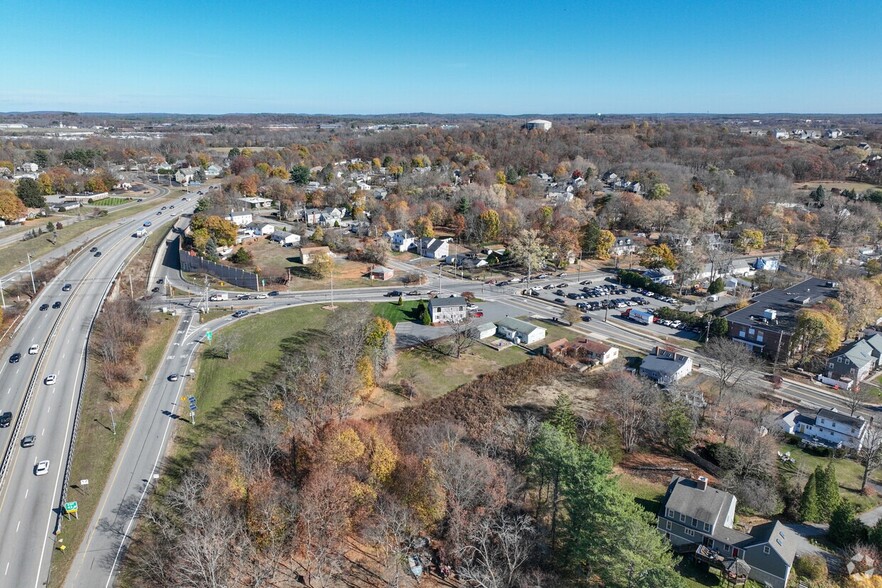 55 Liberty St, Danvers, MA à vendre - Photo de l’immeuble – Image 2 sur 17