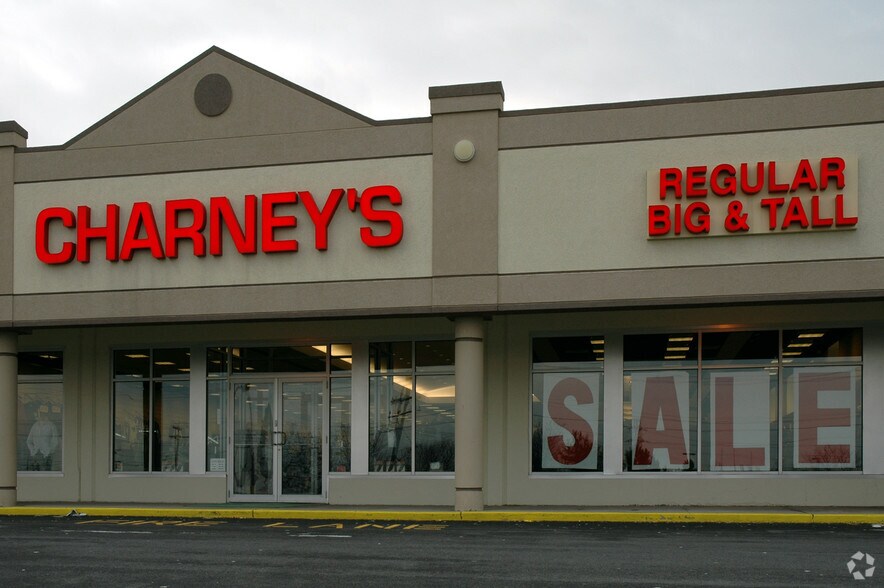 3150 E Erie Blvd, De Witt, NY à louer - Photo de l’immeuble – Image 2 sur 10