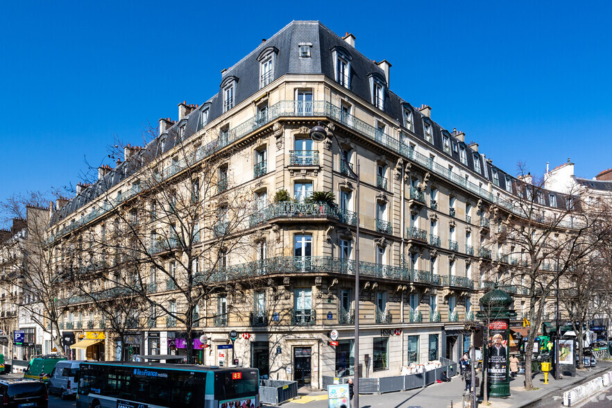 2 Avenue Des Ternes, Paris à louer - Photo principale – Image 1 sur 3