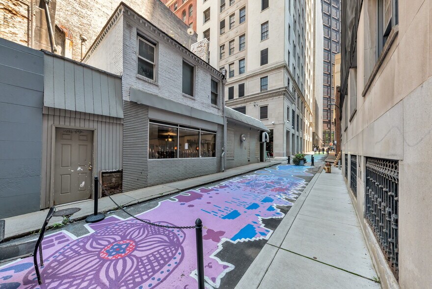 628 Smithfield St, Pittsburgh, PA à vendre - Photo de l’immeuble – Image 3 sur 32