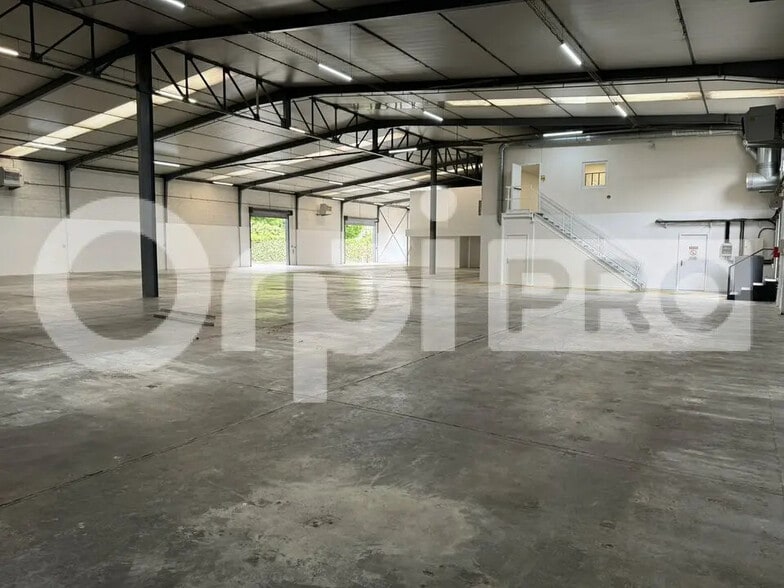 Bureau dans Morangis à louer - Photo de l’immeuble – Image 3 sur 12