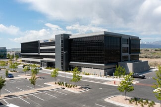 Plus de détails pour 12921 S Vista Station Blvd, Draper, UT - Bureau à louer