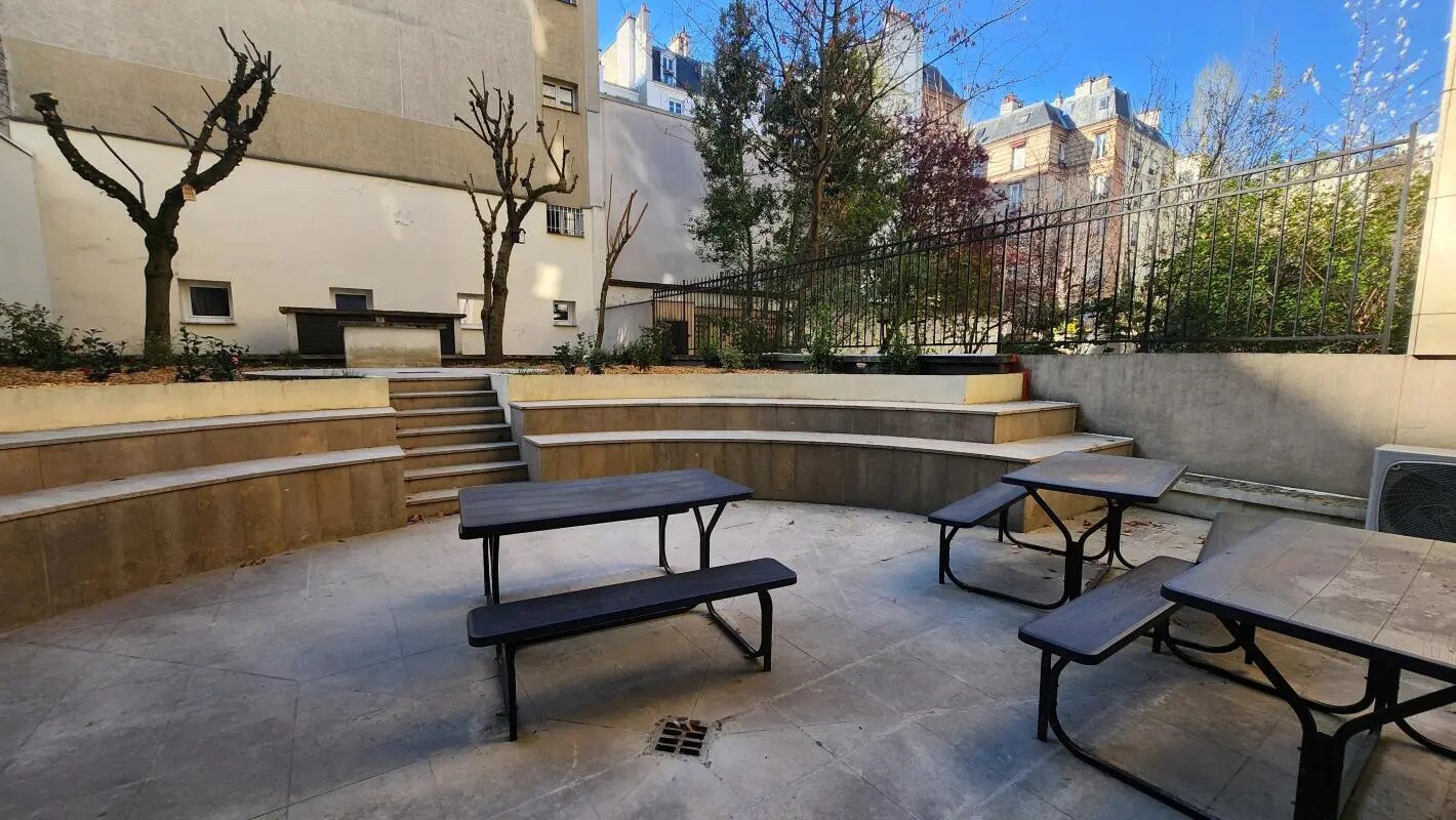 Bureau dans Neuilly-sur-Seine à louer Photo de l’immeuble– Image 1 sur 9