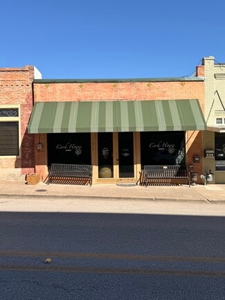 Plus de détails pour 213 E Main St, Waxahachie, TX - Local commercial à vendre