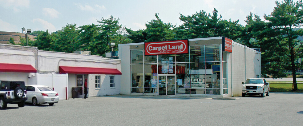 936 York Rd, Towson, MD à louer - Photo de l’immeuble – Image 2 sur 6