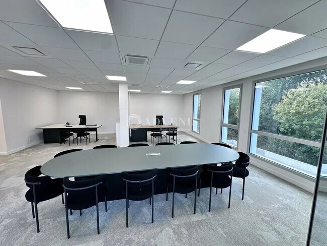 Plus de détails pour Bureau à vendre