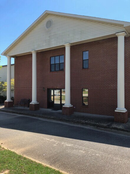 302 Alabama St, Auburn, AL à vendre - Photo de l’immeuble – Image 3 sur 47