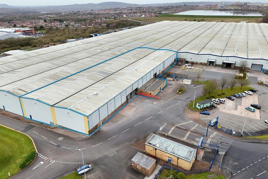 Walker Industrial Estate, Walker Rd, Blackburn à louer - Photo de l’immeuble – Image 2 sur 13