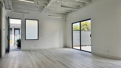 3007 Washington Blvd, Marina Del Rey, CA à louer Photo intérieure– Image 2 sur 4