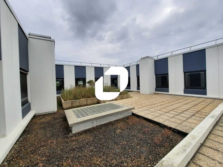 12 Bis Avenue Du Québec, Villebon-sur-Yvette à louer - Photo de l’immeuble – Image 3 sur 14