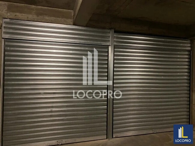Plus de détails pour Local d'activités à louer
