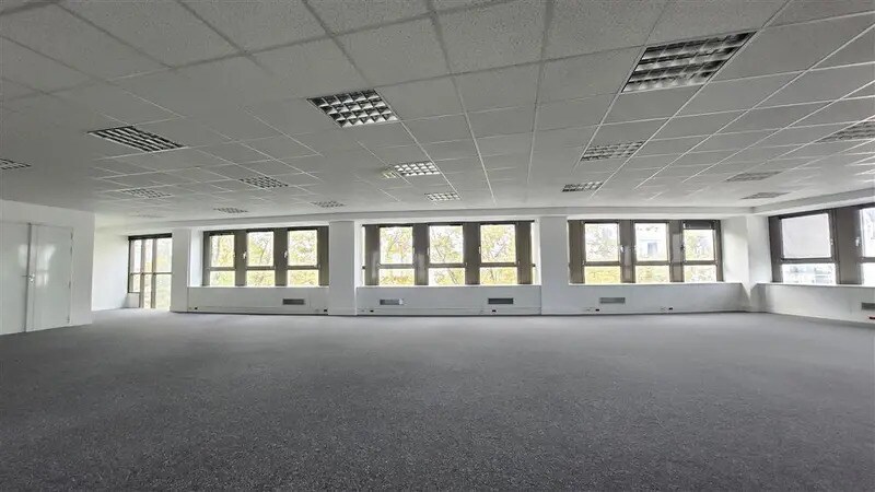 Bureau dans La Garenne-Colombes à louer Photo intérieure– Image 1 sur 8