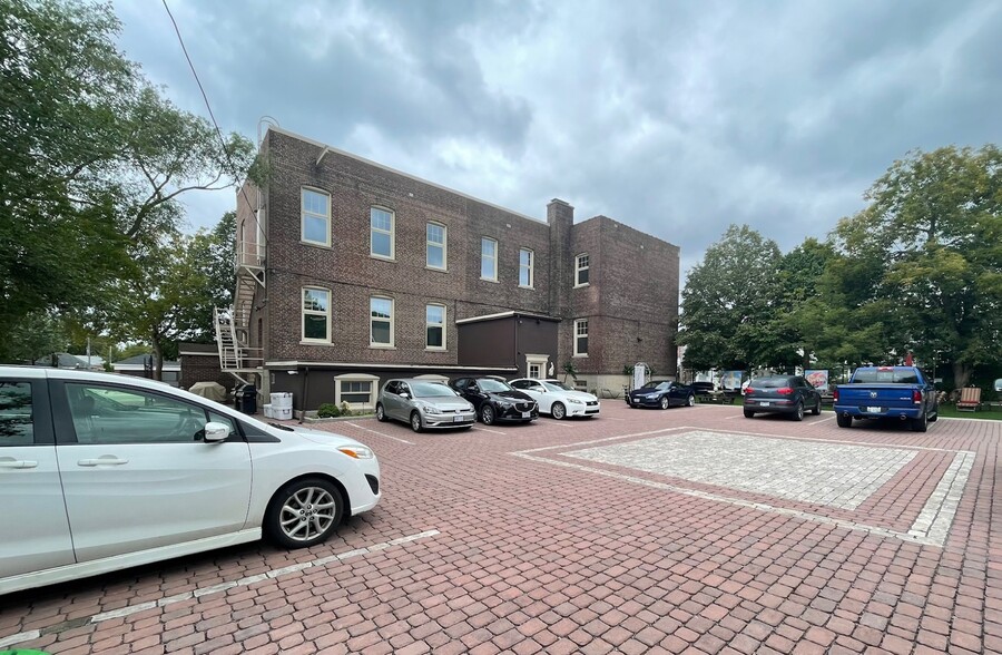 80 Birmingham St, Toronto, ON à louer - Photo de l’immeuble – Image 3 sur 12