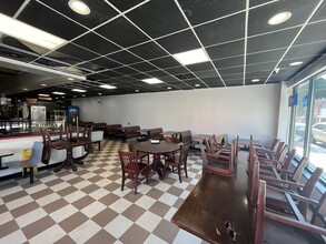 37 W Bel Air Ave, Aberdeen, MD à louer Photo intérieure– Image 2 sur 12