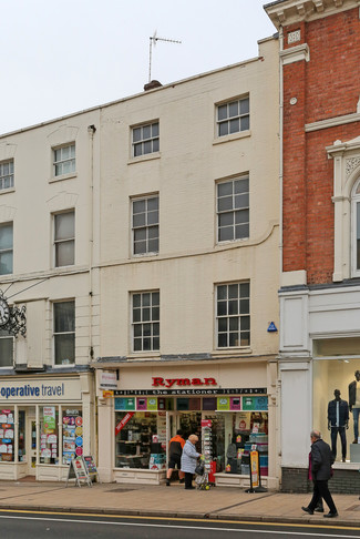 Plus de détails pour 98 Parade, Leamington Spa - Local commercial à louer