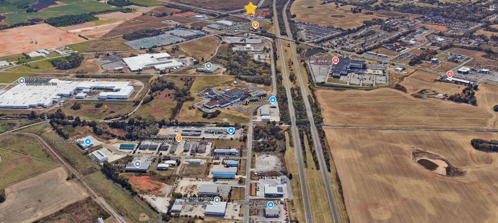 1050 International Blvd, Clarksville, TN à louer - Photo de l’immeuble – Image 2 sur 7