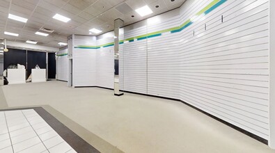 2209 Richland Mall, Mansfield, OH à louer Photo de l’immeuble– Image 1 sur 5