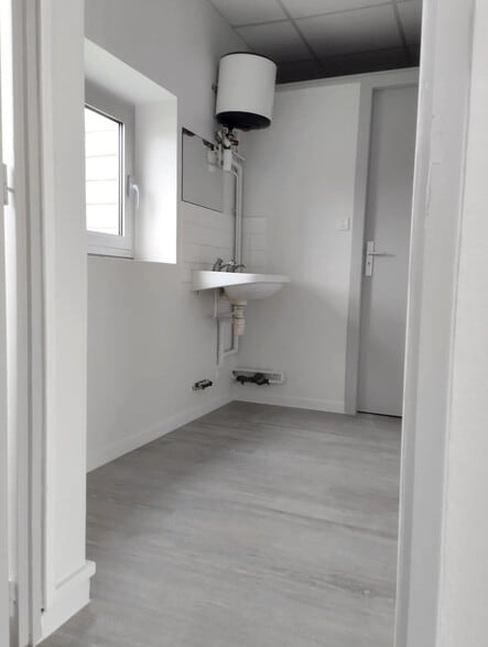 2 Rue Robert Le Ricolais, Nantes à louer - Photo de l’immeuble – Image 3 sur 6