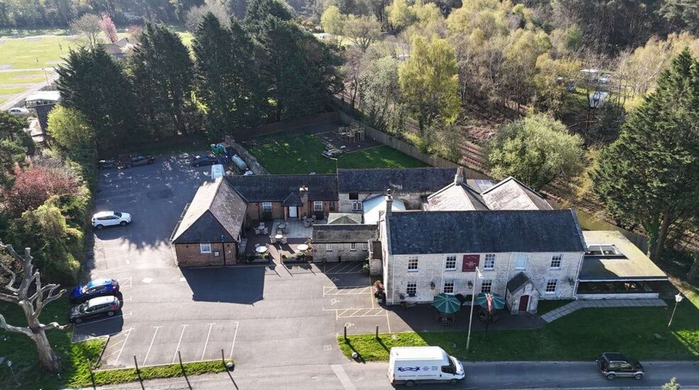 Station Rd, Moreton à vendre - Aérien – Image 2 sur 6