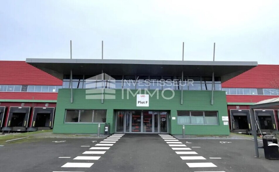 Industriel/Logistique dans Le Coudray-Montceaux à louer - Photo de l’immeuble – Image 1 sur 7
