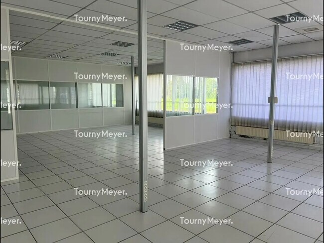 Plus de détails pour 3 Chemin De Batan, Lescar - Bureau, Industriel/Logistique à louer