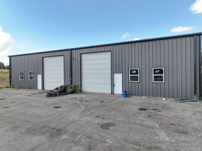 12550 South Highway 183, Luling, TX à vendre - Photo de l’immeuble – Image 3 sur 8