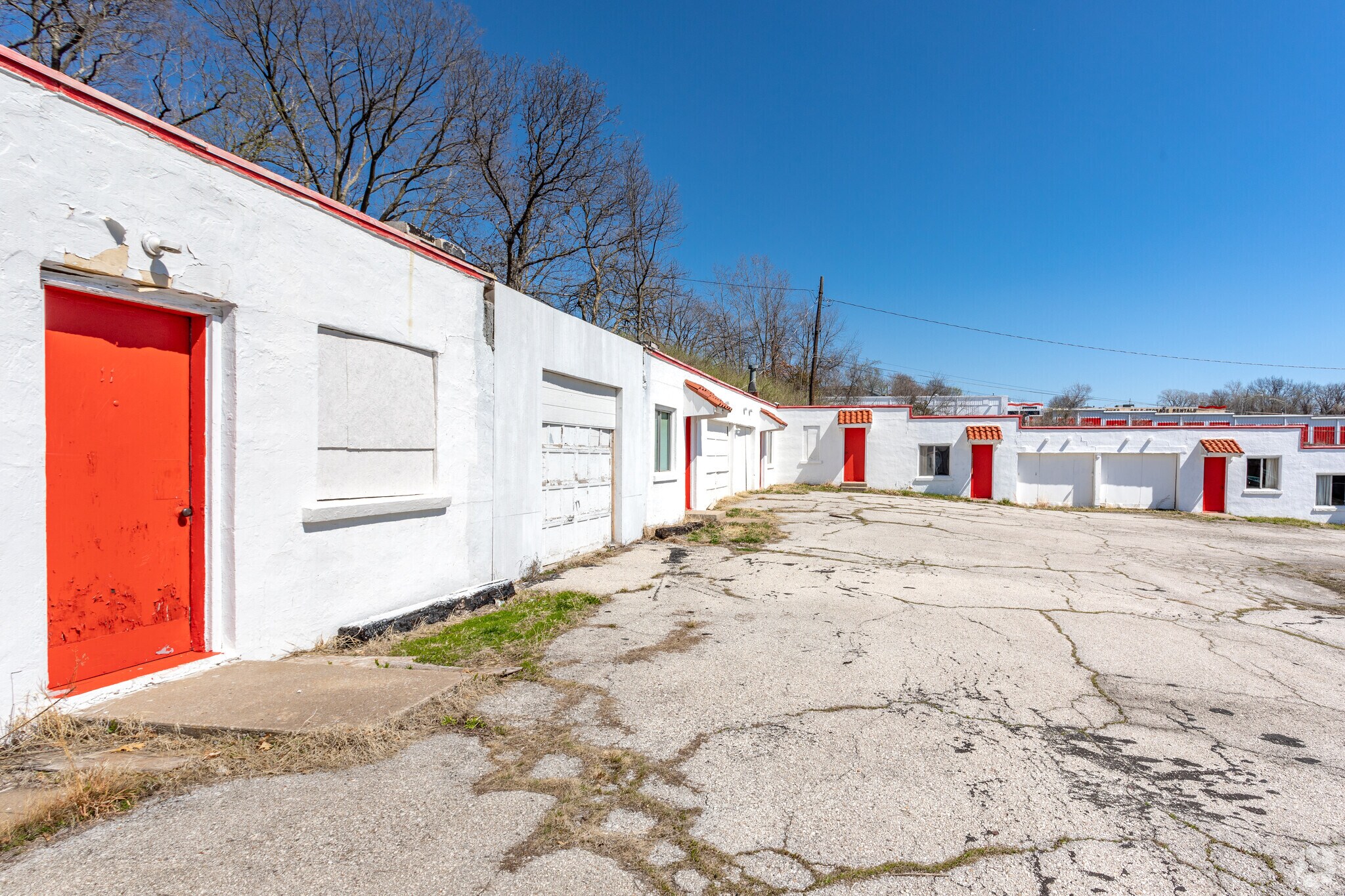 5226-5250 State Ave portefeuille de 2 biens à vendre sur LoopNet.fr Photo de l’immeuble– Image 1 sur 3