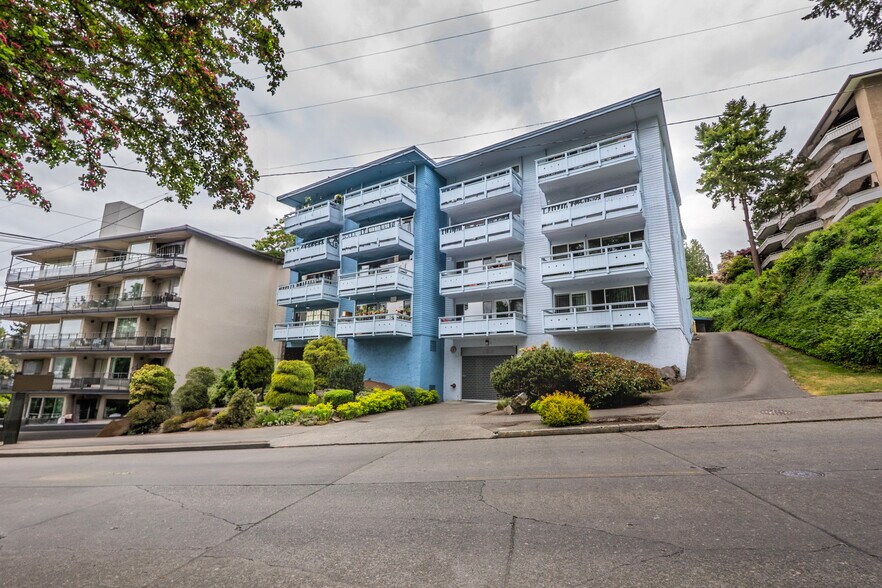 7060 Lincoln Park Way SW, Seattle, WA à vendre - Photo de l’immeuble – Image 1 sur 30