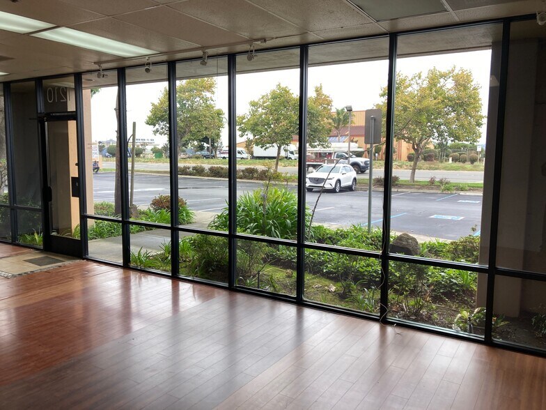 1200-1218 W Winton Ave, Hayward, CA à louer - Photo de l’immeuble – Image 3 sur 9