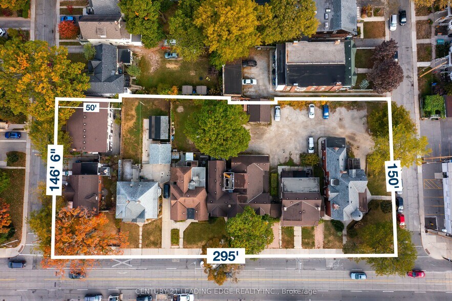 2172 Gerrard St E, Toronto, ON à vendre - Aérien – Image 2 sur 9