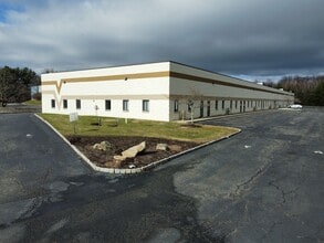 432 Sand Shore Rd, Hackettstown, NJ à louer Photo intérieure– Image 1 sur 9