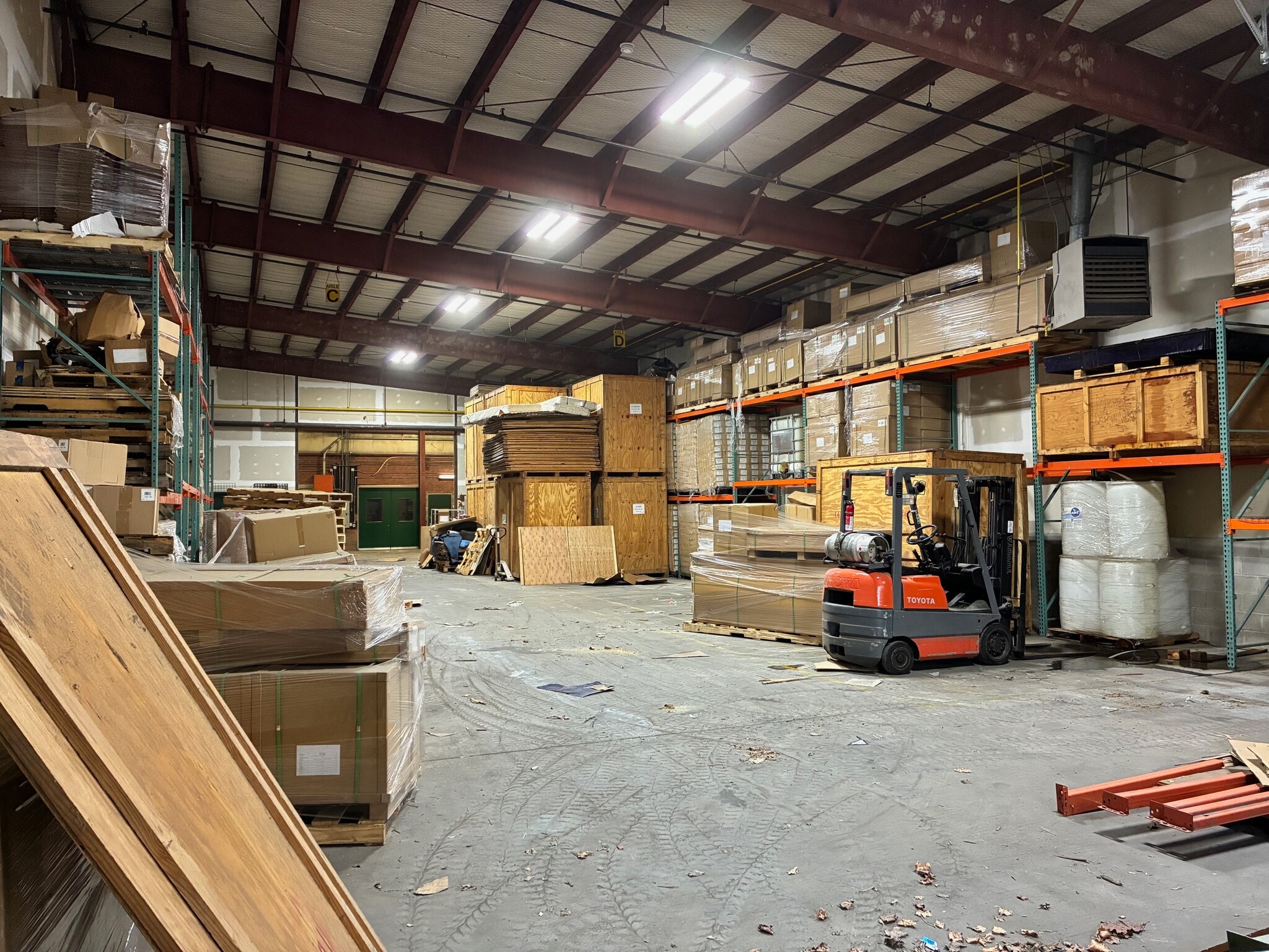 210-211 Cottage St, Poughkeepsie, NY à louer Photo intérieure– Image 1 sur 11