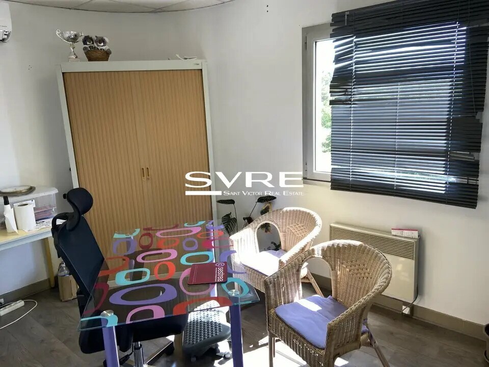 Bureau dans Aubagne à louer Photo de l’immeuble– Image 1 sur 5