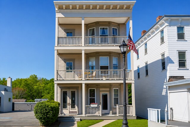 745 Warren St, Hudson, NY à vendre Photo principale– Image 1 sur 13