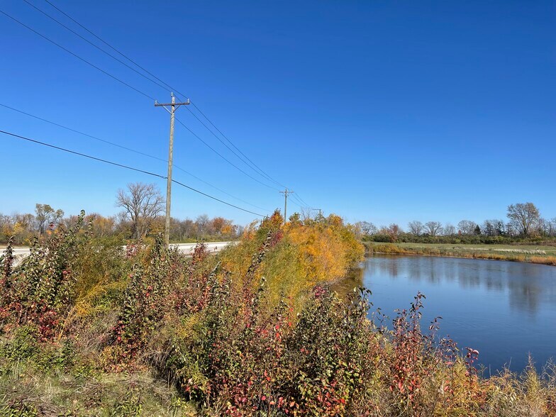 13.2 Acres Route 71, Yorkville, IL à vendre - Photo de l’immeuble – Image 3 sur 14