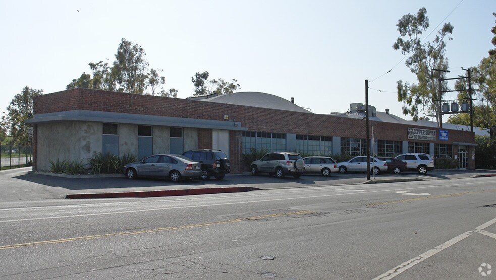 1909-1913 Centinela Ave, Santa Monica, CA à louer - Photo de l’immeuble – Image 3 sur 7