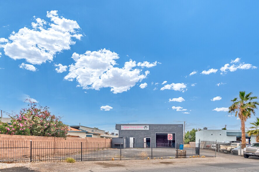 1765 Athol Ave, Henderson, NV à vendre - Photo de l’immeuble – Image 2 sur 14